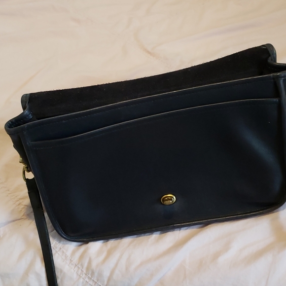 Handbag - Picture 3 of 6